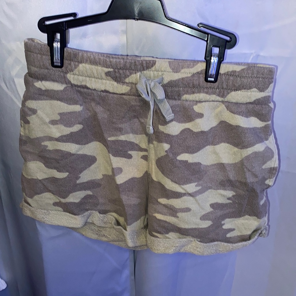 camo shorts